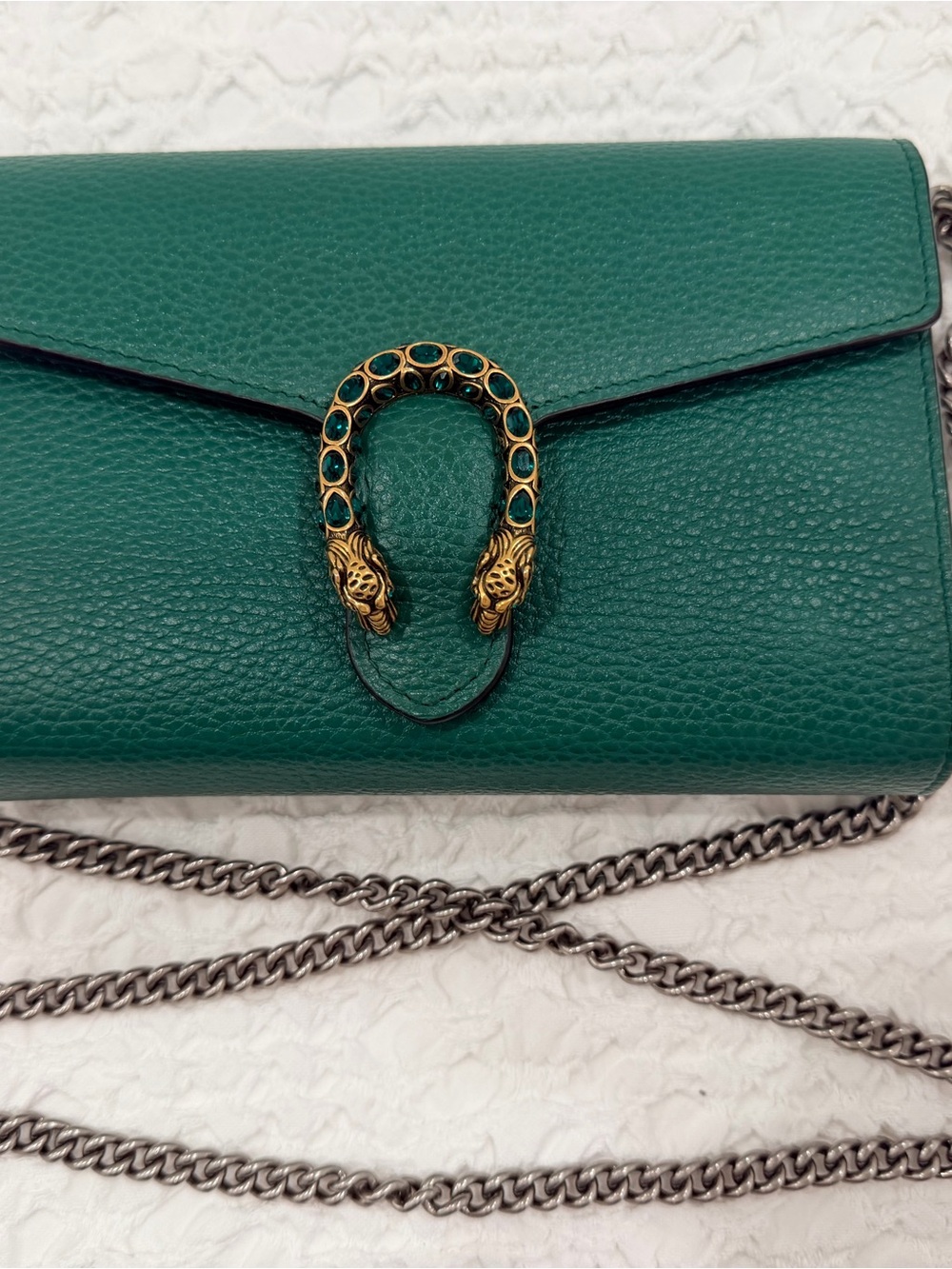 Gucci Emerald Green Leather Shoulder Bag with Gold-Tone Serpent Closure